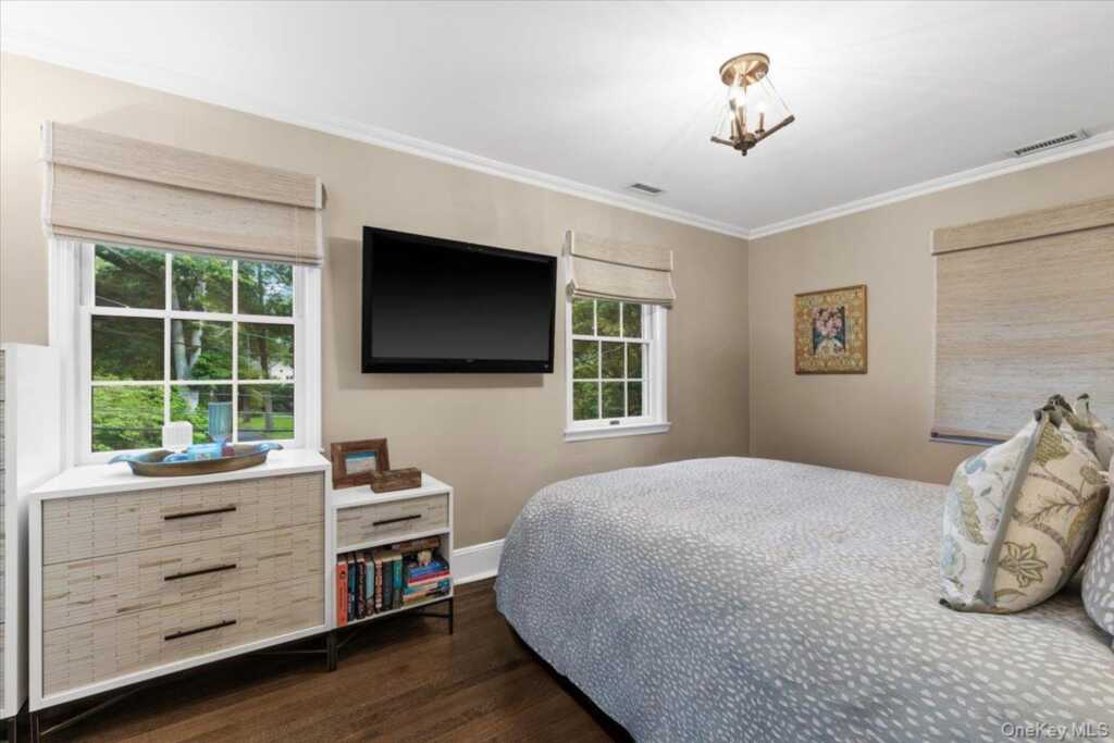 14 Fernwood Avenue, Rye, NY 10580 - Photo 9 of 17