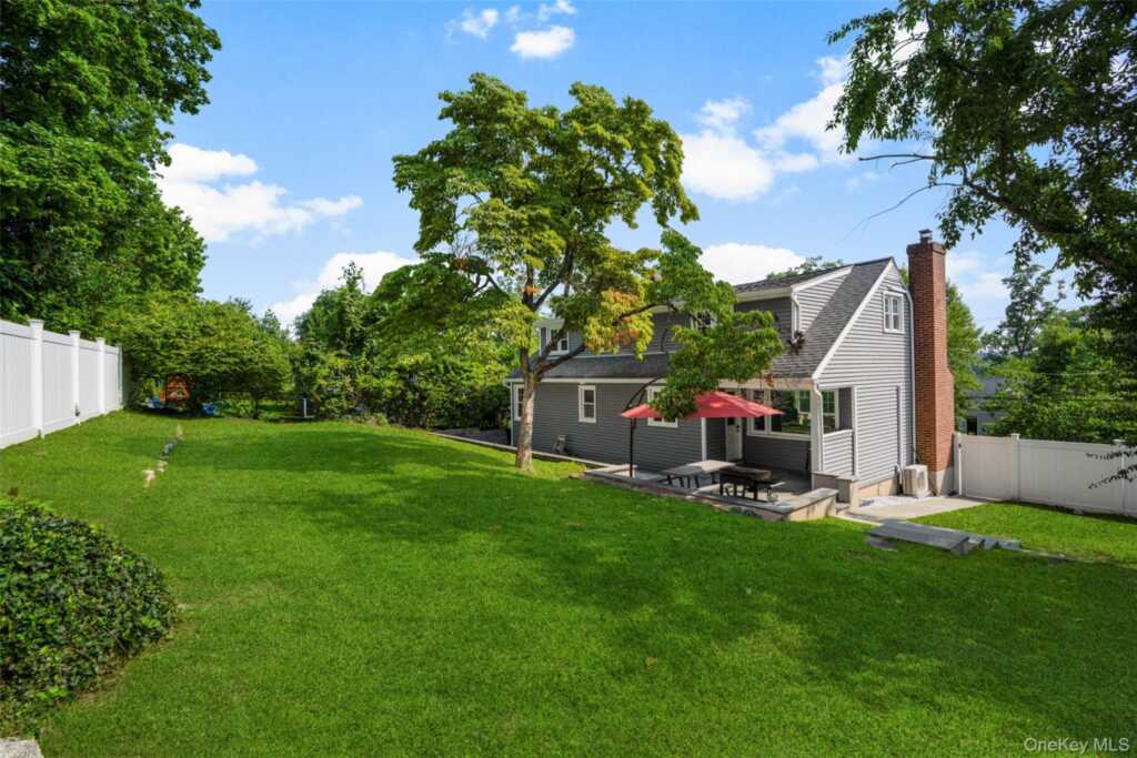 36 Pilgrim Drive, Rye, NY 10573 - Photo 23 of 33