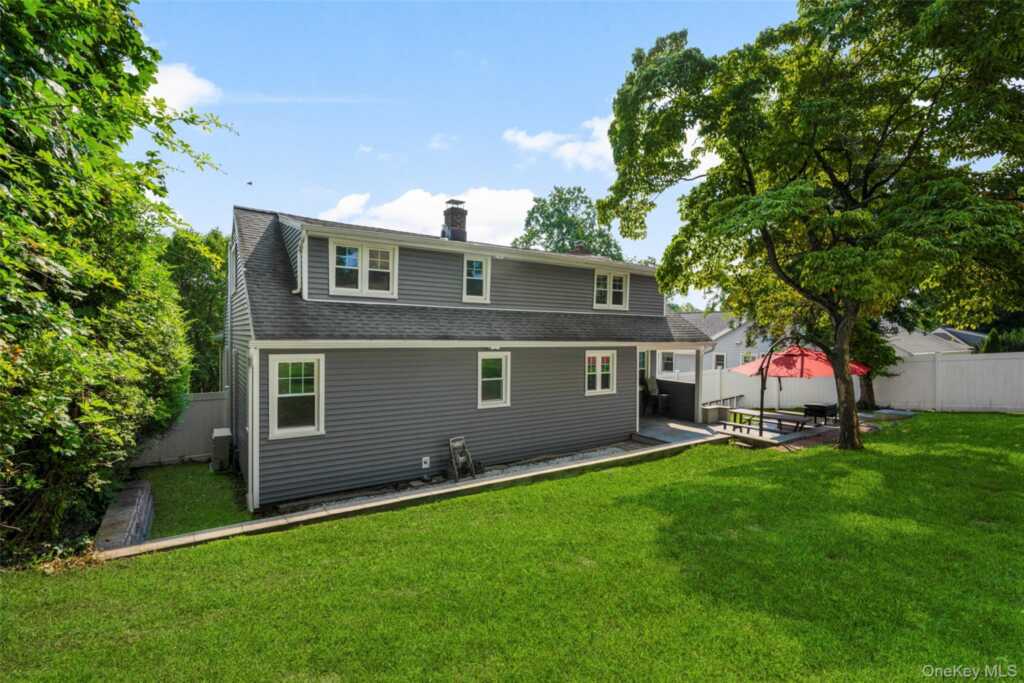 36 Pilgrim Drive, Rye, NY 10573 - Photo 25 of 33