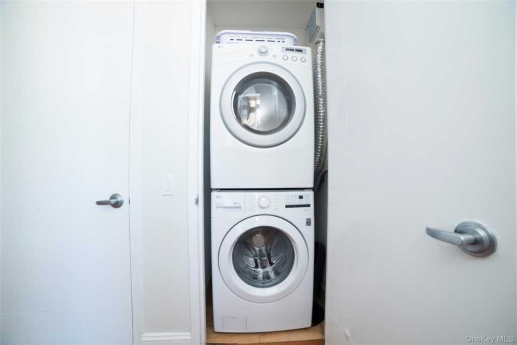 25 Leroy Place, Unit #501, New Rochelle, NY 10805 - Photo 12 of 16
