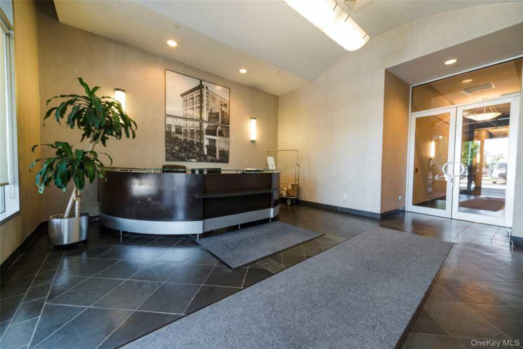 25 Leroy Place, Unit #501, New Rochelle, NY 10805 - Photo 13 of 16