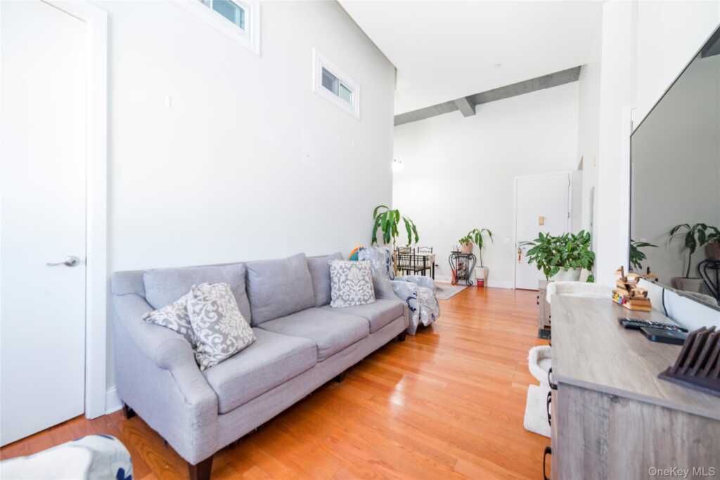 25 Leroy Place, Unit #501, New Rochelle, NY 10805 - Photo 6 of 16
