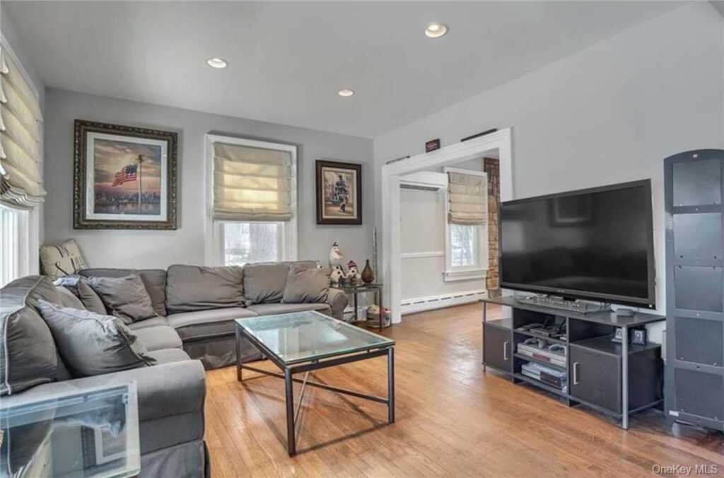 30 Montebello Road, Suffern, NY 10901 - Photo 4 of 15