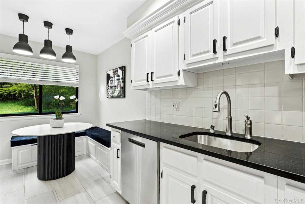 50 Pondview, Unit #C, Rye, NY 10580 - Photo 11 of 26
