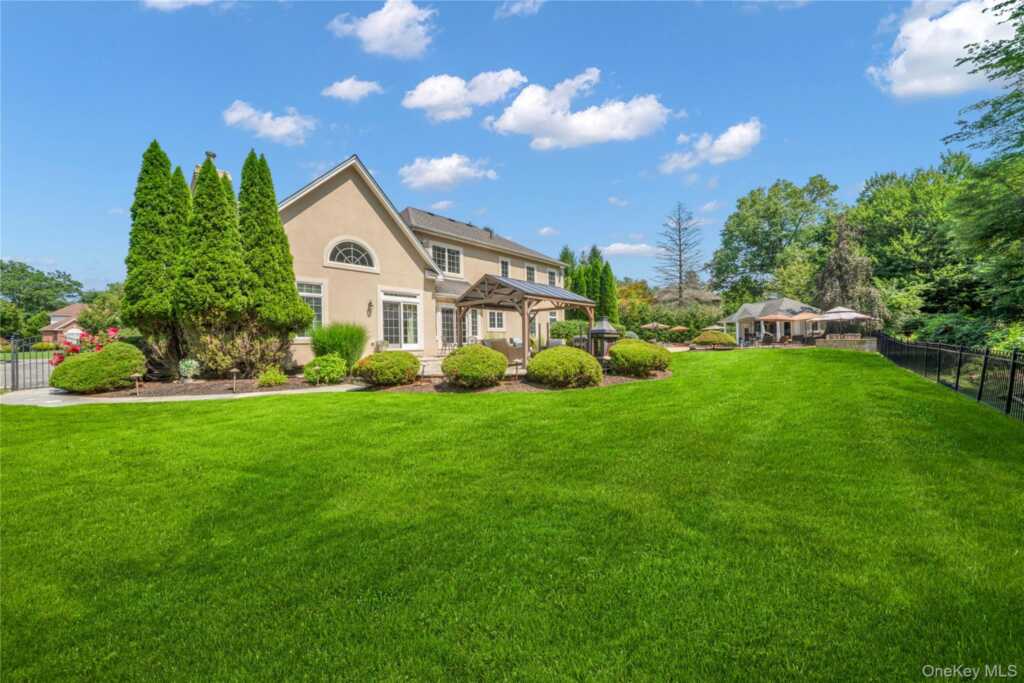12 Stone Meadow Lane, Suffern, NY 10901 - Photo 26 of 35