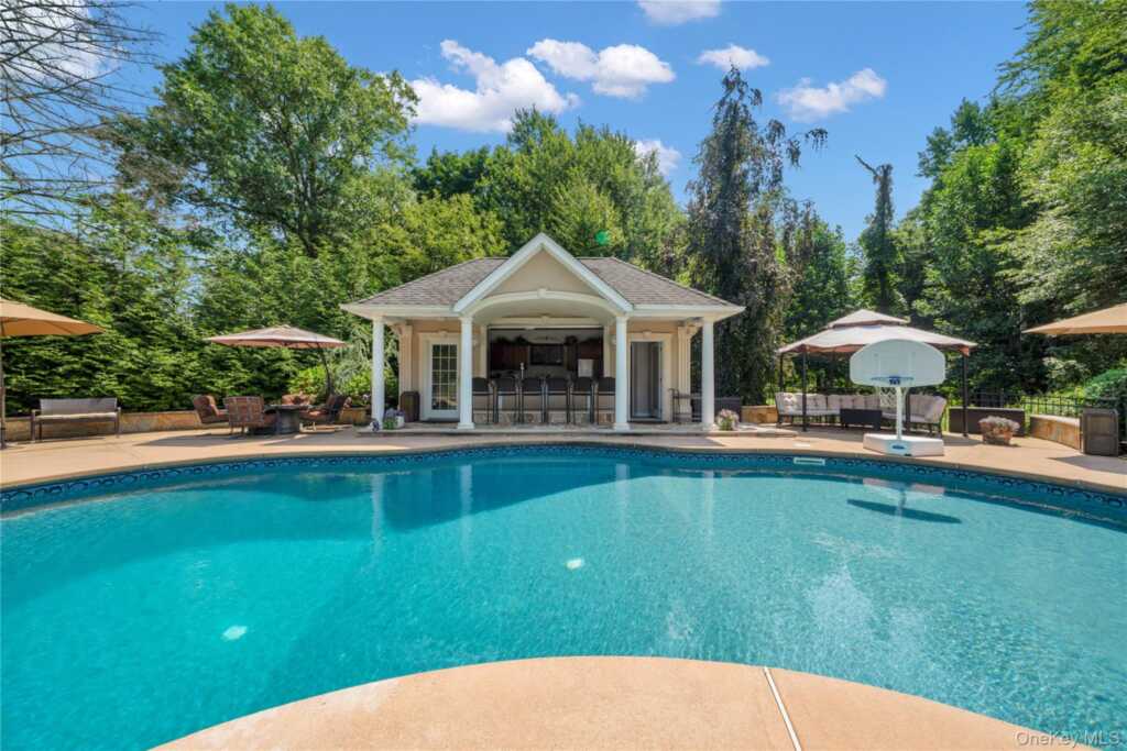 12 Stone Meadow Lane, Suffern, NY 10901 - Photo 28 of 35