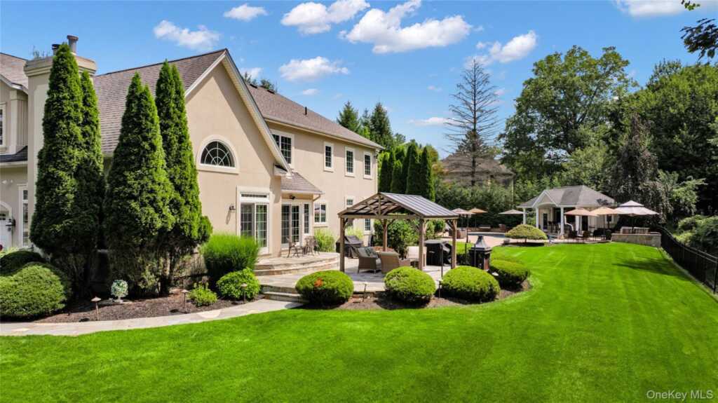 12 Stone Meadow Lane, Suffern, NY 10901 - Photo 34 of 35