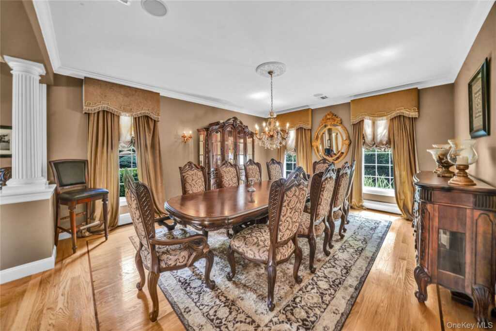12 Stone Meadow Lane, Suffern, NY 10901 - Photo 5 of 35