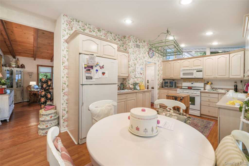 29 Fay Road, New City, NY 10956 - Photo 11 of 41