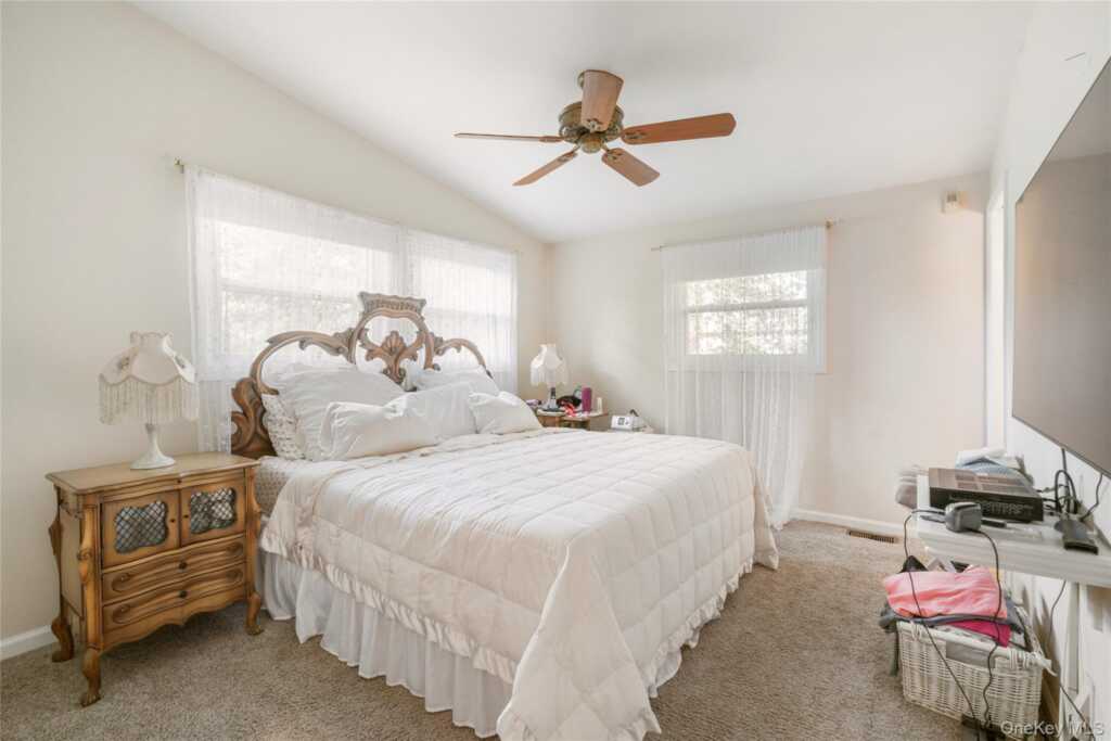 29 Fay Road, New City, NY 10956 - Photo 17 of 41