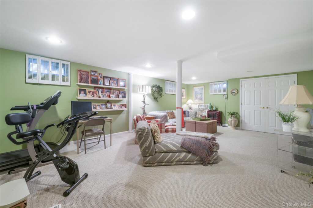 29 Fay Road, New City, NY 10956 - Photo 26 of 41