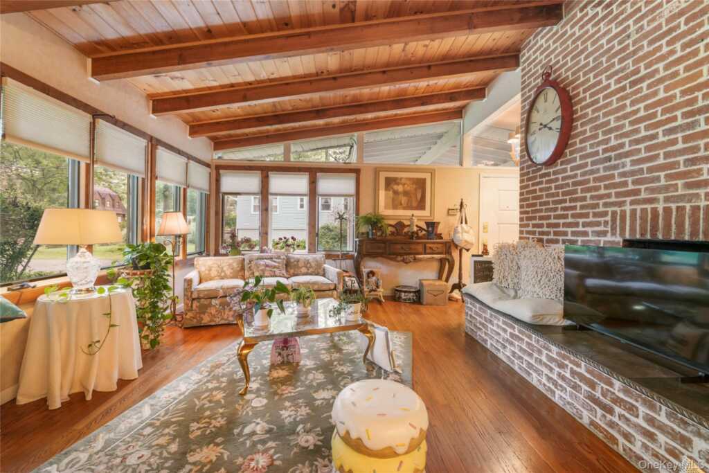 29 Fay Road, New City, NY 10956 - Photo 5 of 41