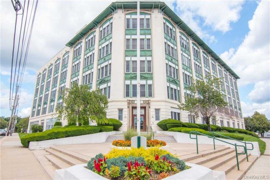 1 Landmark Square, Unit #115, Rye, NY 10573