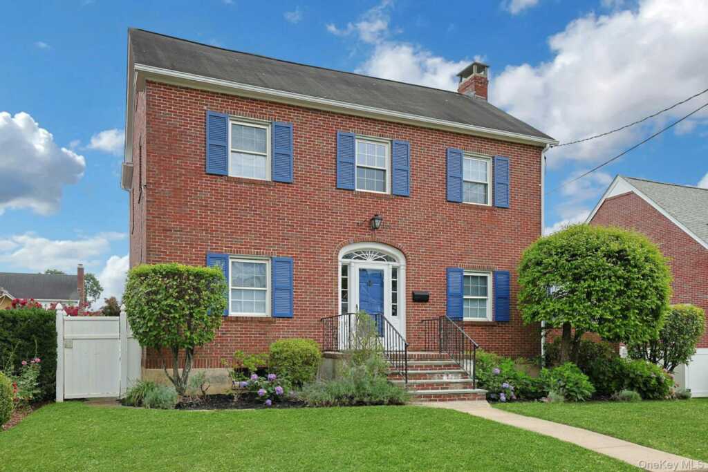 54 Bowman Avenue, Rye, NY 10573