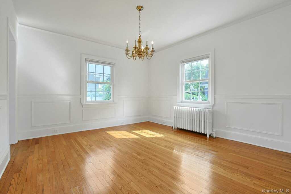 54 Bowman Avenue, Rye, NY 10573 - Photo 11 of 32