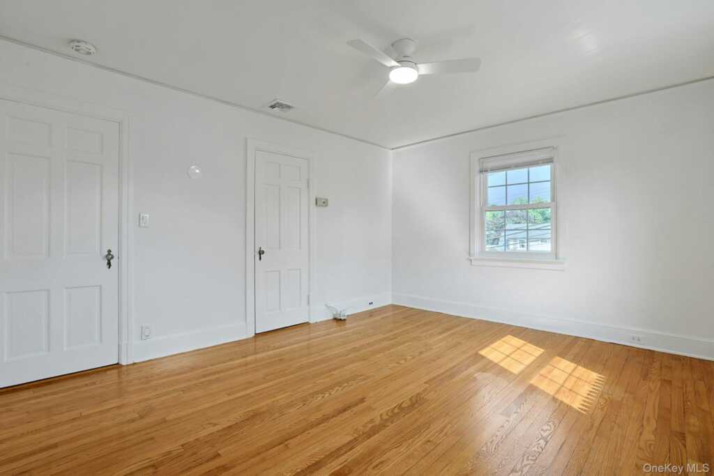 54 Bowman Avenue, Rye, NY 10573 - Photo 16 of 32