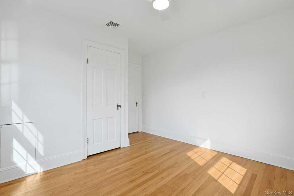 54 Bowman Avenue, Rye, NY 10573 - Photo 20 of 32