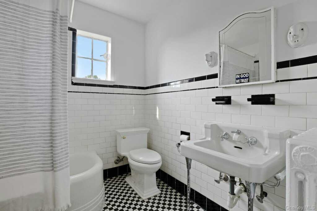 54 Bowman Avenue, Rye, NY 10573 - Photo 24 of 32