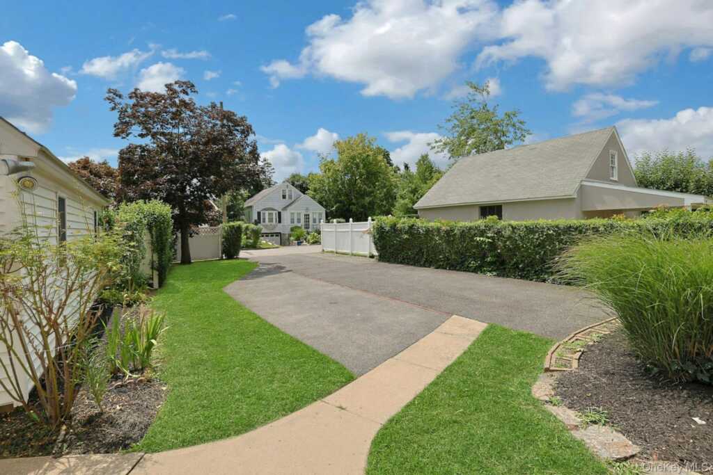 54 Bowman Avenue, Rye, NY 10573 - Photo 27 of 32