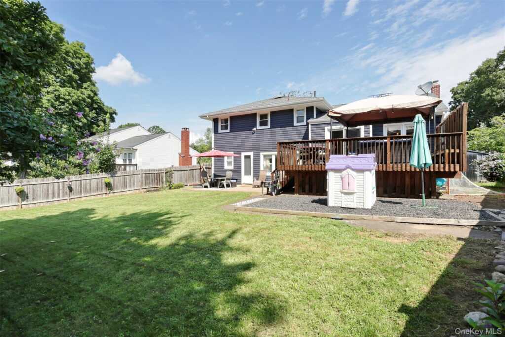 11 Crestwood Drive, Suffern, NY 10901 - Photo 22 of 50