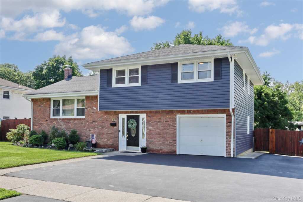 11 Crestwood Drive, Suffern, NY 10901 - Photo 48 of 50