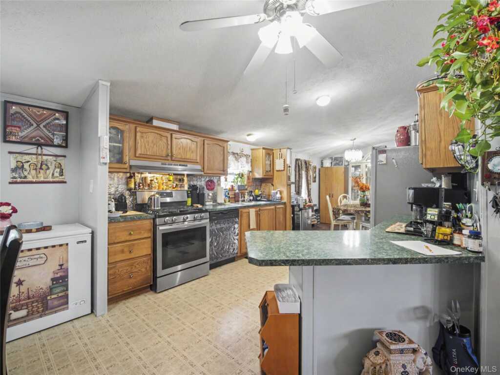 6 Hopf, Nanuet, NY 10954 - Photo 17 of 35