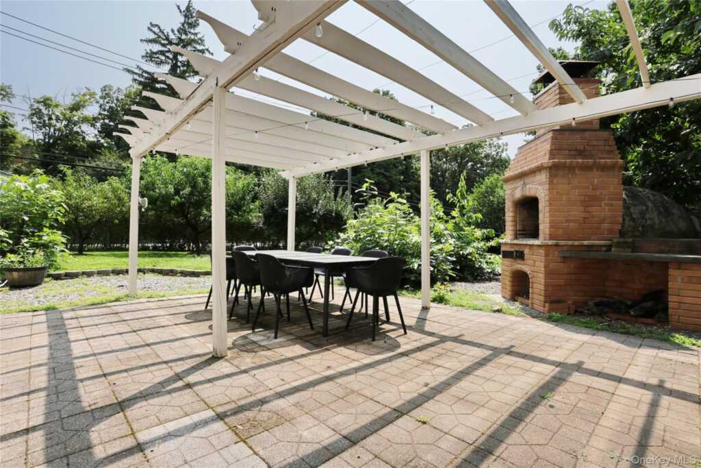 1 Stemmer Lane, Suffern, NY 10901 - Photo 24 of 26