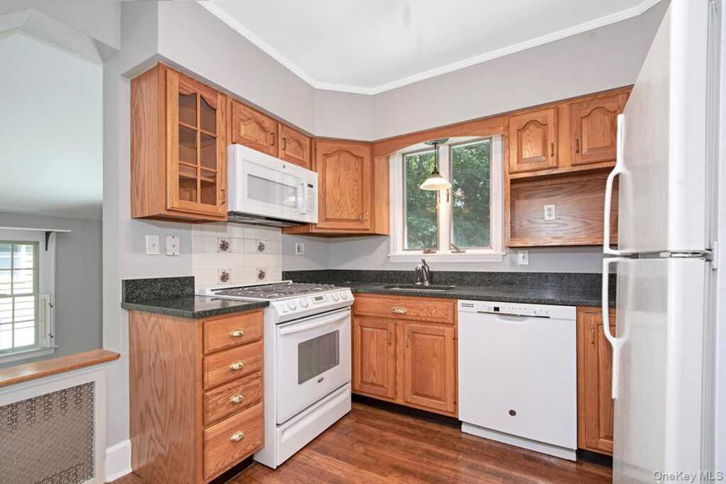 15 Park Street, Rye, NY 10580 - Photo 6 of 20