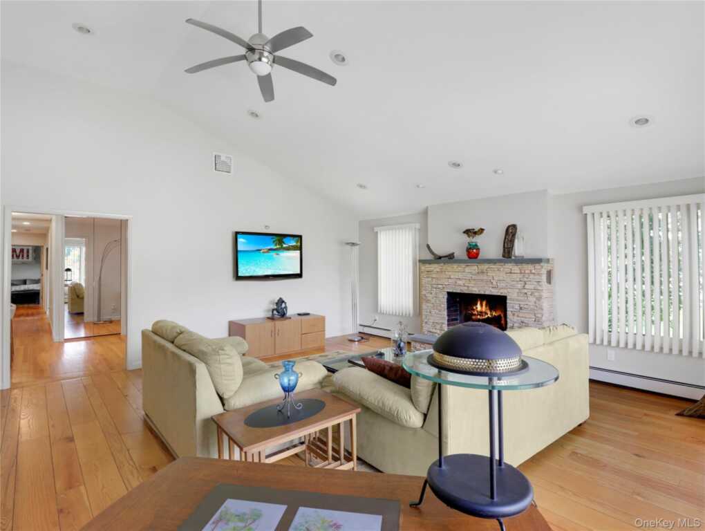27 Eldor Avenue, New City, NY 10956 - Photo 11 of 46