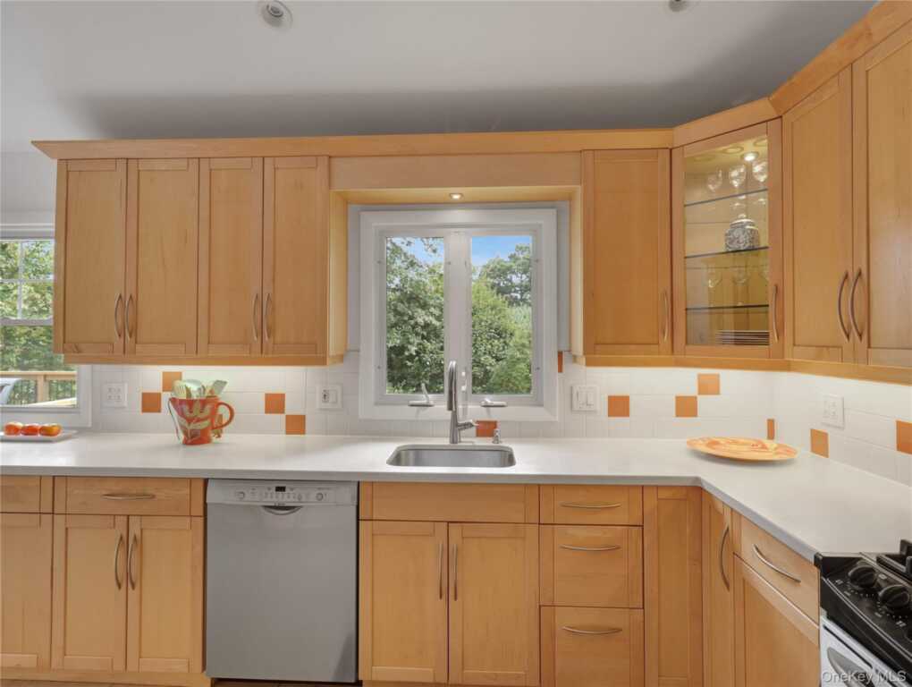 27 Eldor Avenue, New City, NY 10956 - Photo 13 of 46