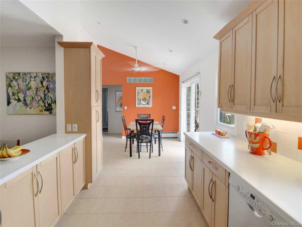 27 Eldor Avenue, New City, NY 10956 - Photo 18 of 46