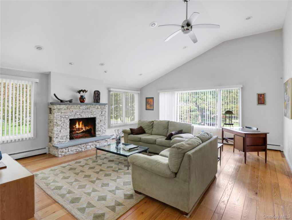 27 Eldor Avenue, New City, NY 10956 - Photo 8 of 46