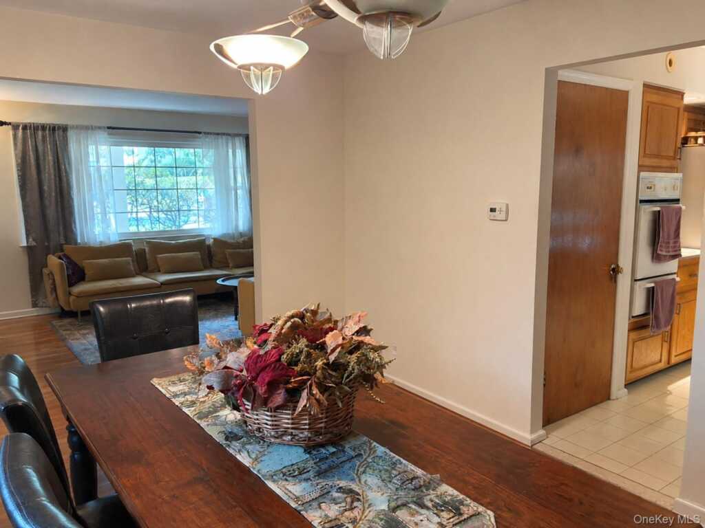 6 Strathmore Drive, New City, NY 10956 - Photo 13 of 31