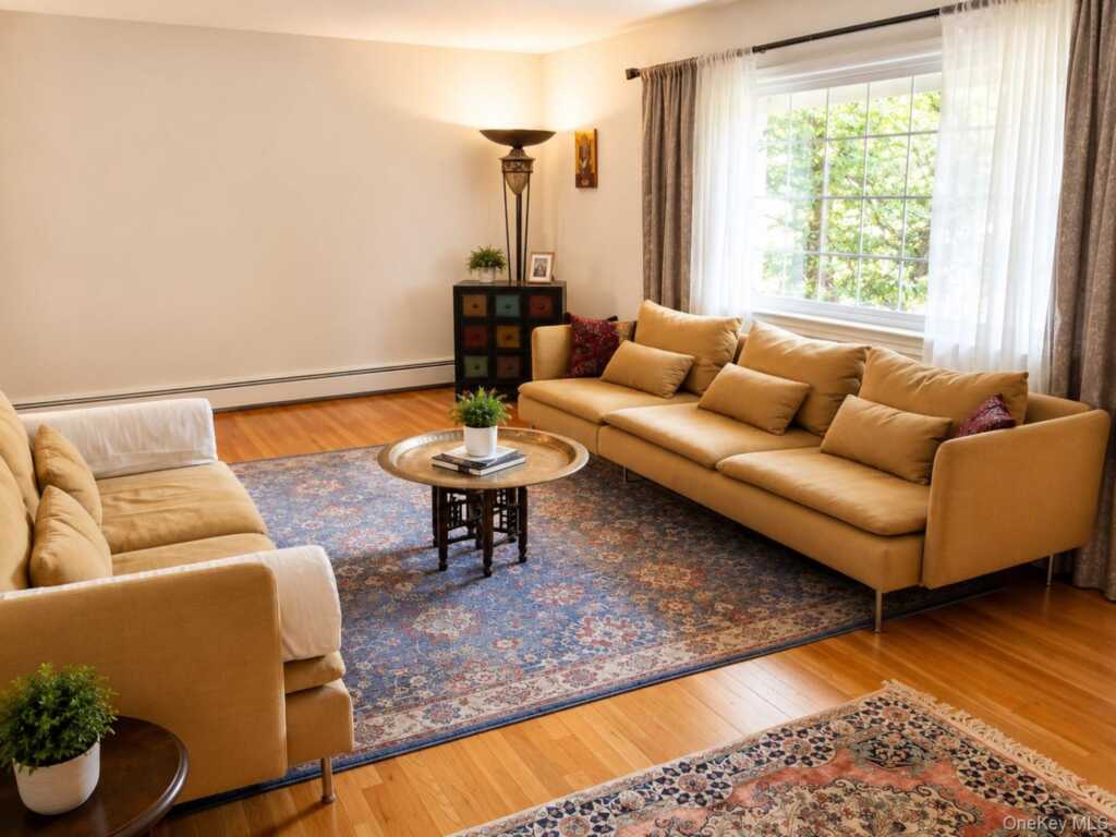 6 Strathmore Drive, New City, NY 10956 - Photo 4 of 31