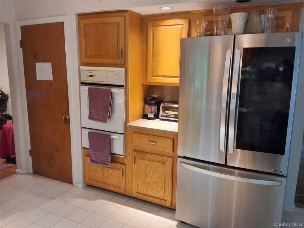 6 Strathmore Drive, New City, NY 10956 - Photo 6 of 31