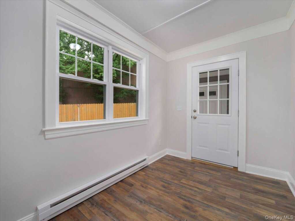 121 Clinton Avenue, Nyack, NY 10960 - Photo 11 of 20
