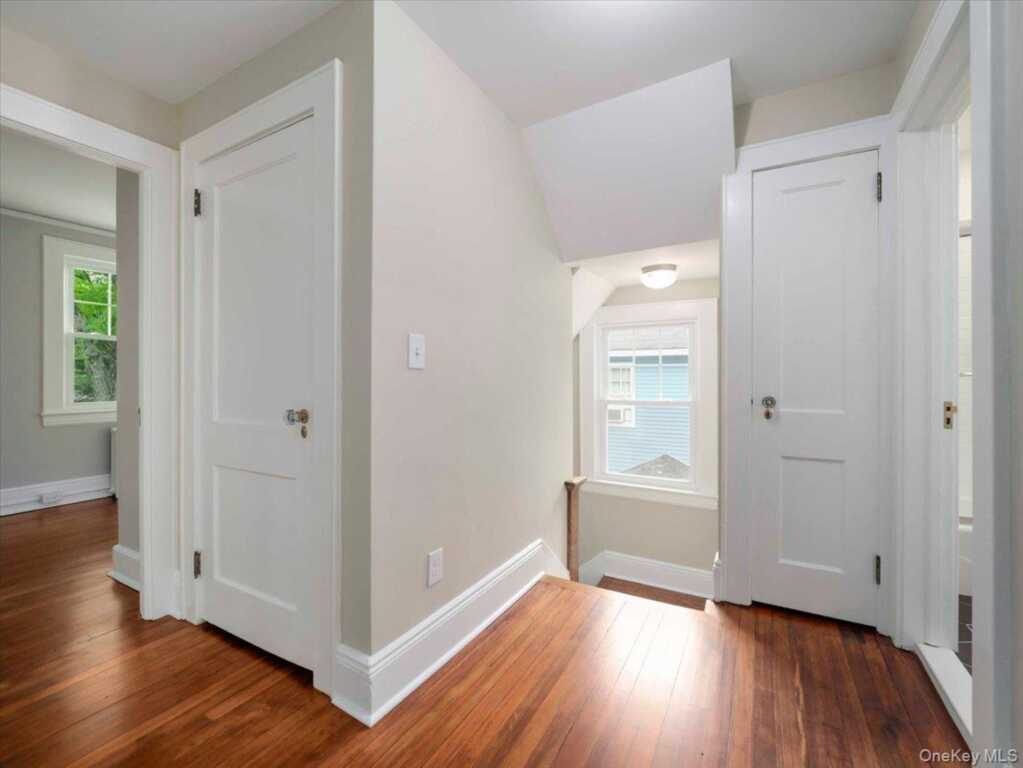 121 Clinton Avenue, Nyack, NY 10960 - Photo 14 of 20