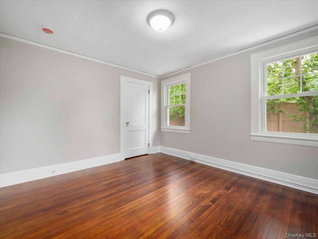 121 Clinton Avenue, Nyack, NY 10960 - Photo 16 of 20