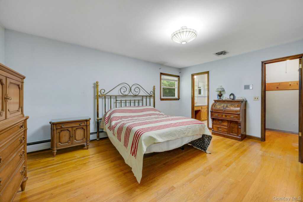 1007 Haverstraw Road, Suffern, NY 10901 - Photo 12 of 21