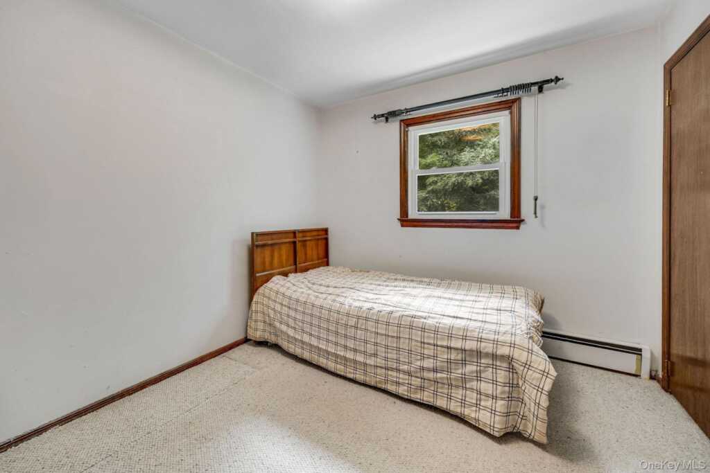 1007 Haverstraw Road, Suffern, NY 10901 - Photo 14 of 21