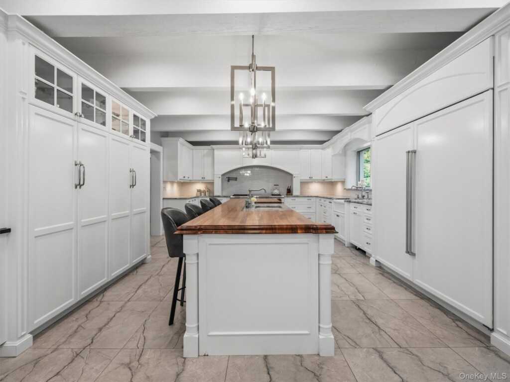 12 Rollingwood Drive, New City, NY 10956 - Photo 12 of 50