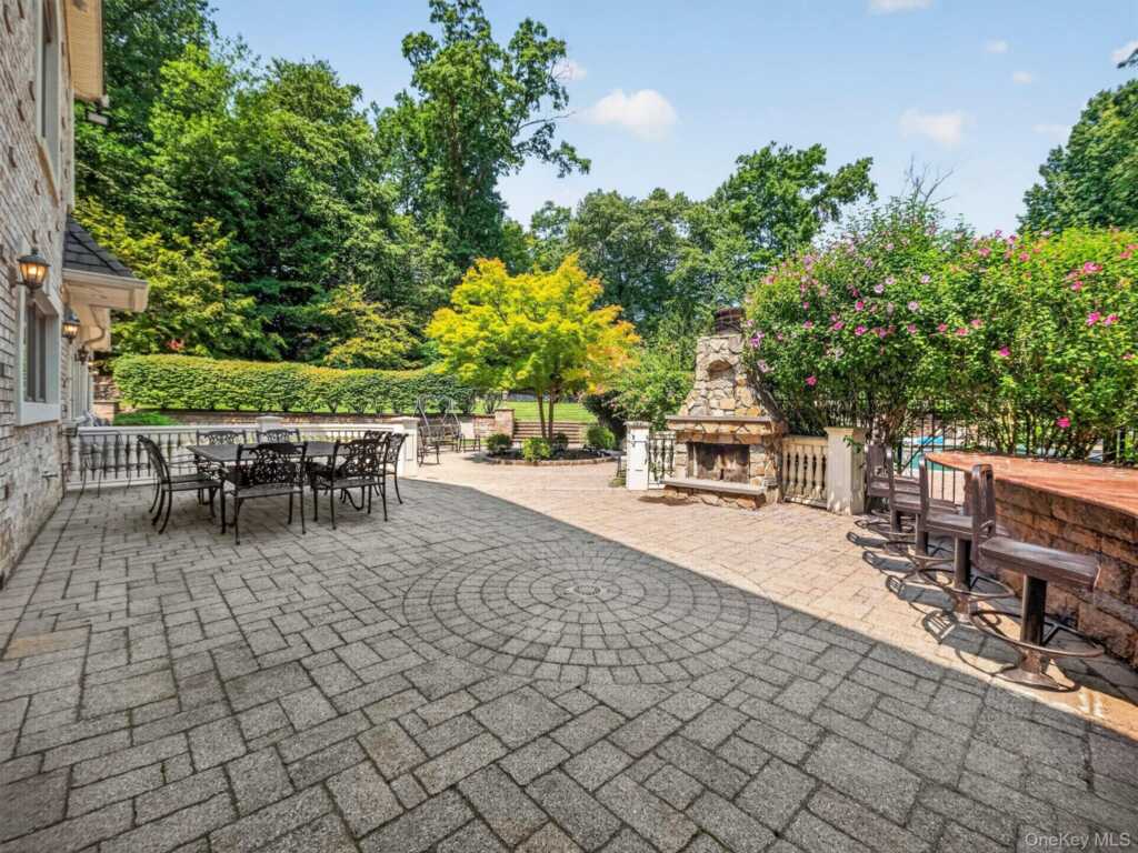 12 Rollingwood Drive, New City, NY 10956 - Photo 43 of 50
