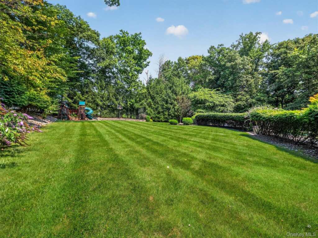 12 Rollingwood Drive, New City, NY 10956 - Photo 45 of 50