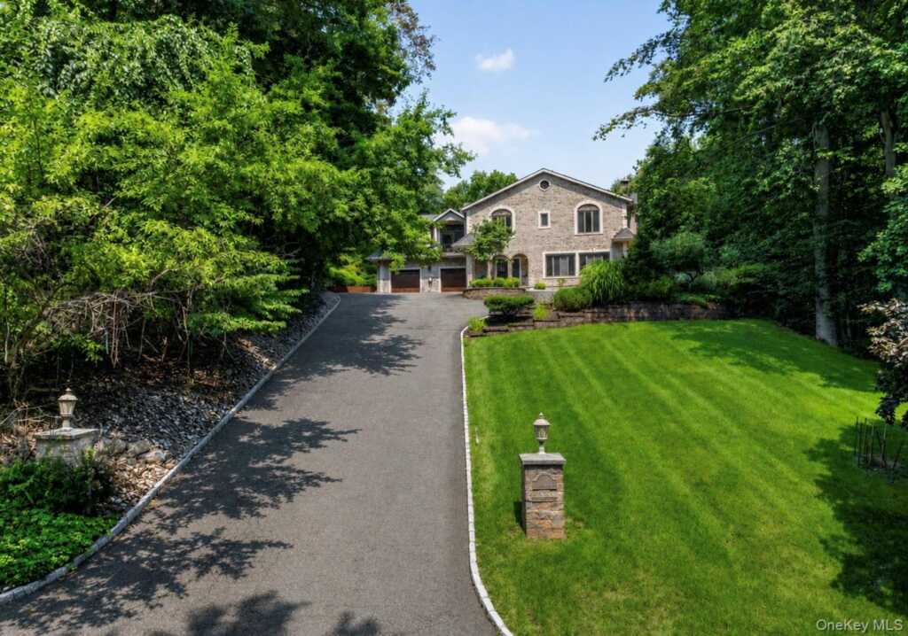 12 Rollingwood Drive, New City, NY 10956 - Photo 6 of 50