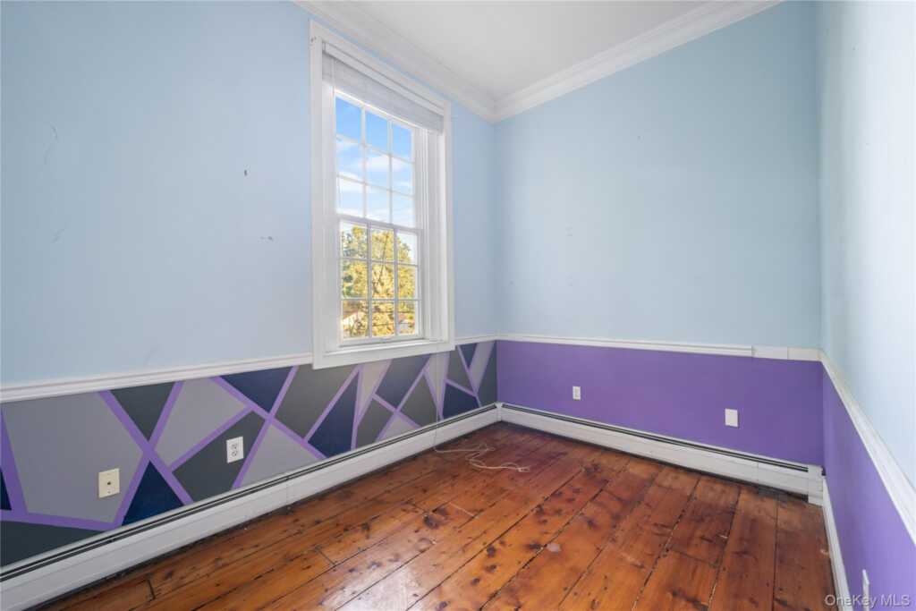 697 S Mountain Road, New City, NY 10956 - Photo 15 of 37