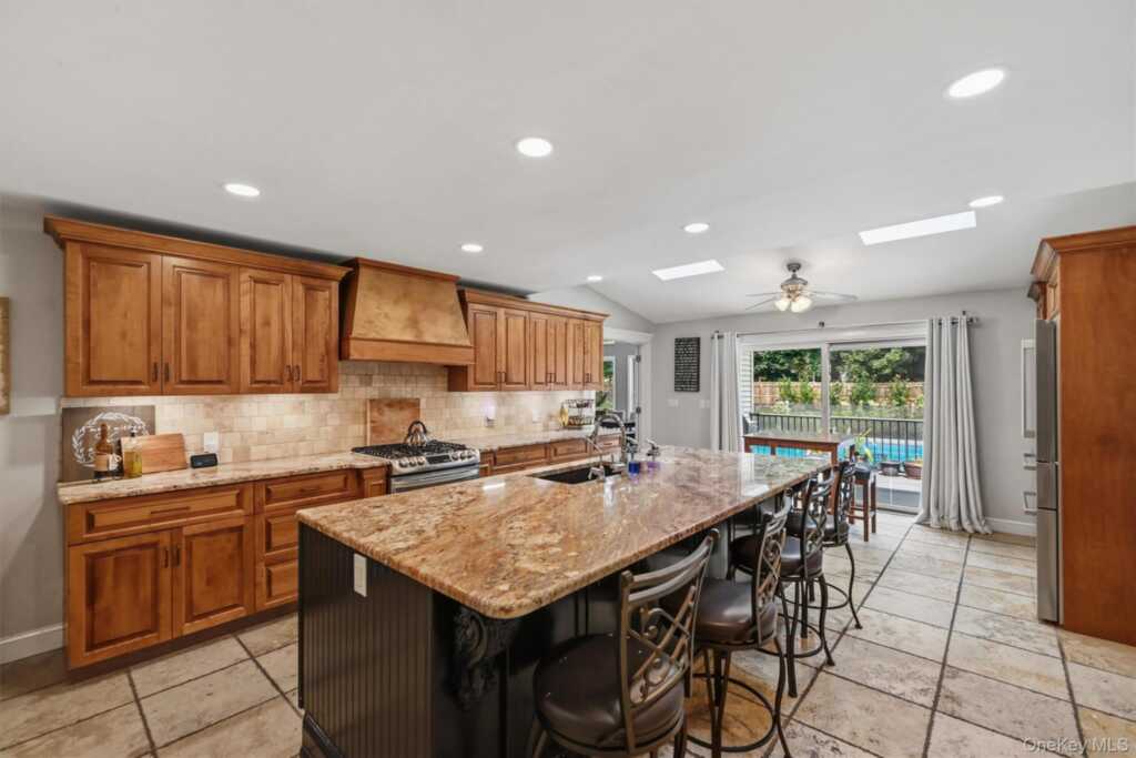 3 Kevin Drive, Suffern, NY 10901 - Photo 15 of 49
