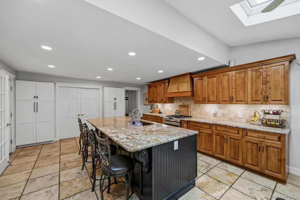 3 Kevin Drive, Suffern, NY 10901 - Photo 17 of 49