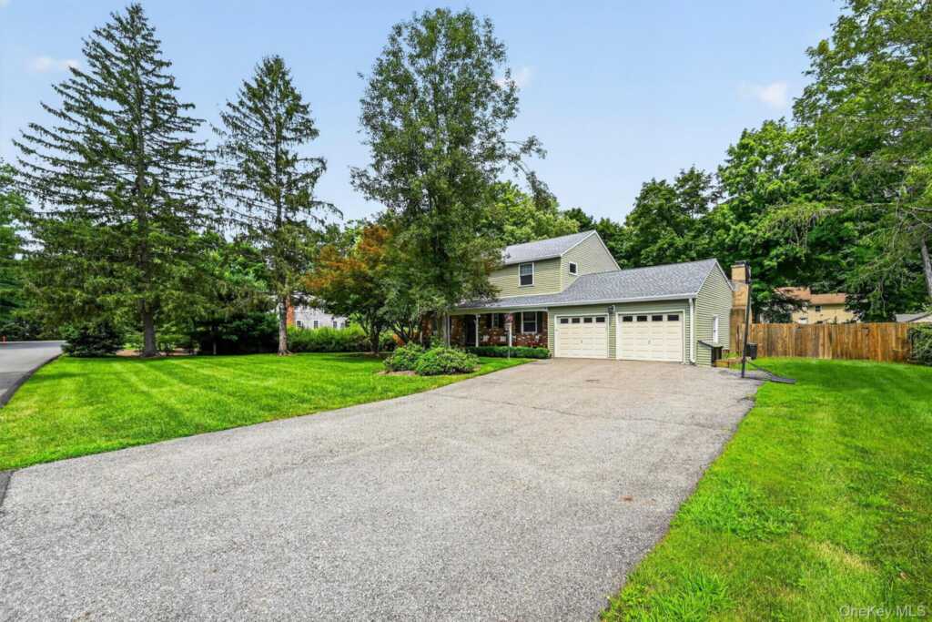 3 Kevin Drive, Suffern, NY 10901 - Photo 2 of 49
