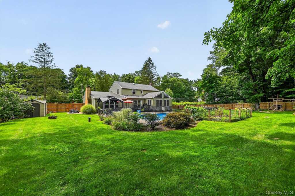 3 Kevin Drive, Suffern, NY 10901 - Photo 3 of 49
