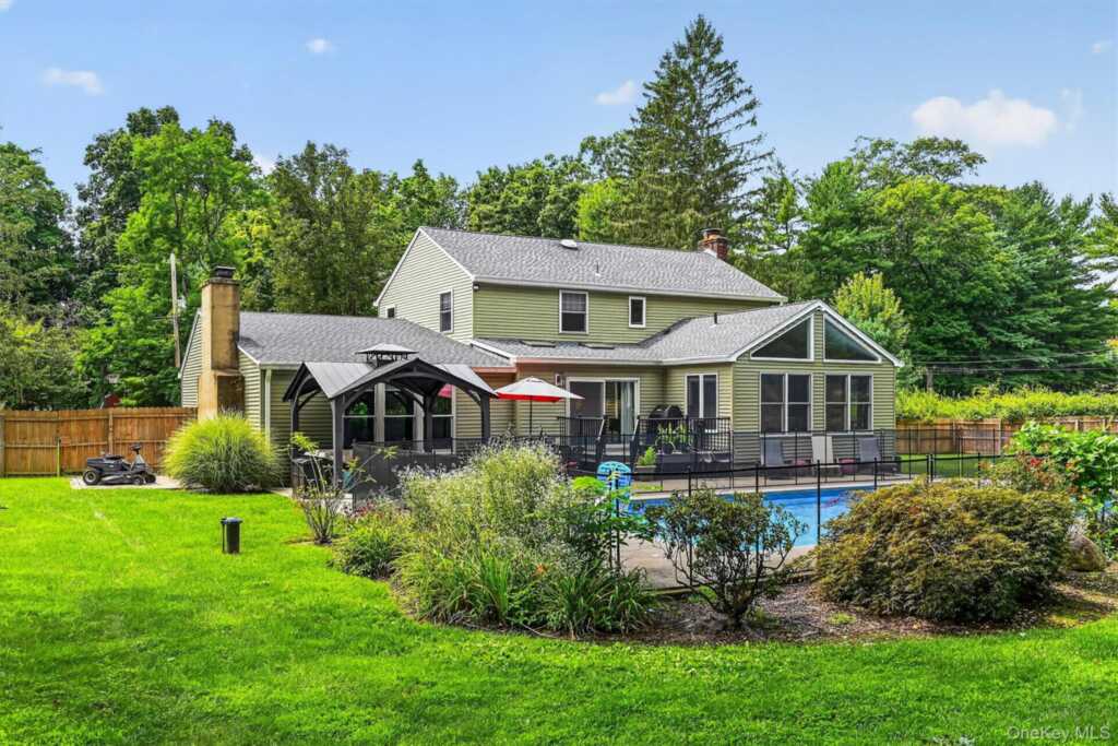 3 Kevin Drive, Suffern, NY 10901 - Photo 4 of 49
